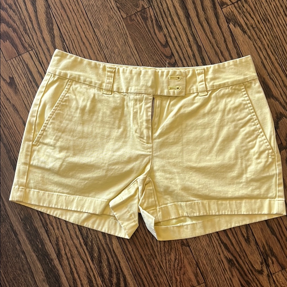 Yellow Women's Shorts Vineyard Vines 0